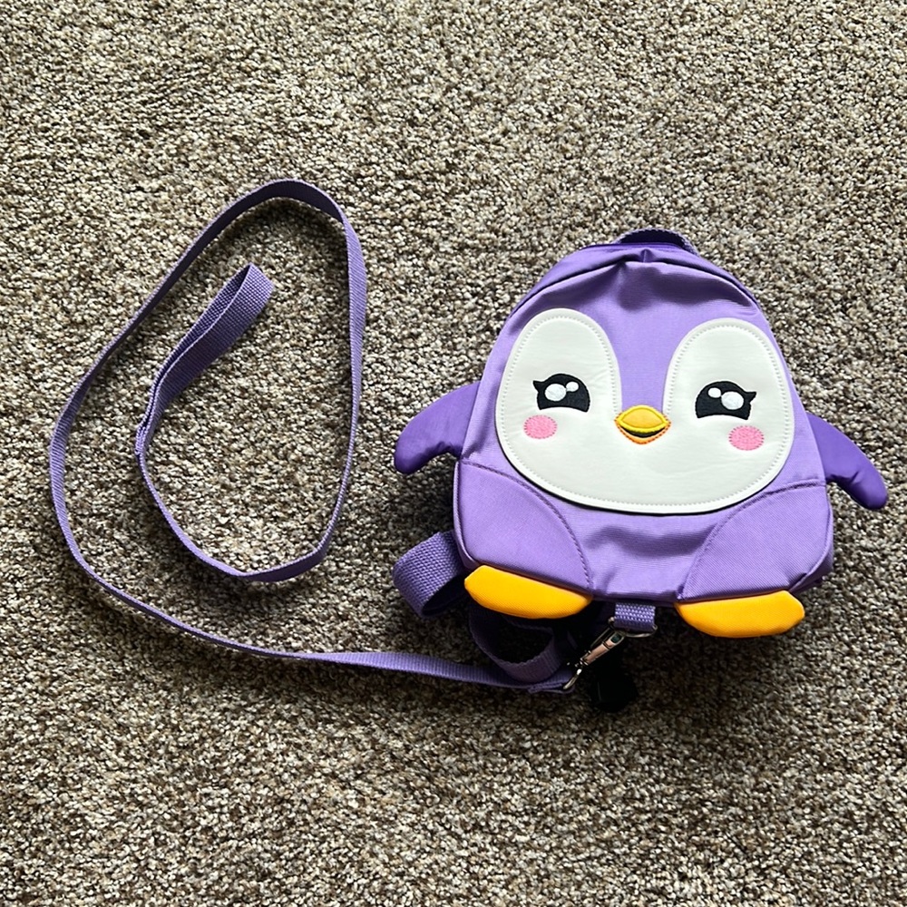 Girls backpack with detachable leash brand new!